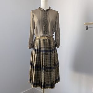 026_Vintage 1960’s Clementine pleaded silk and wool skirt